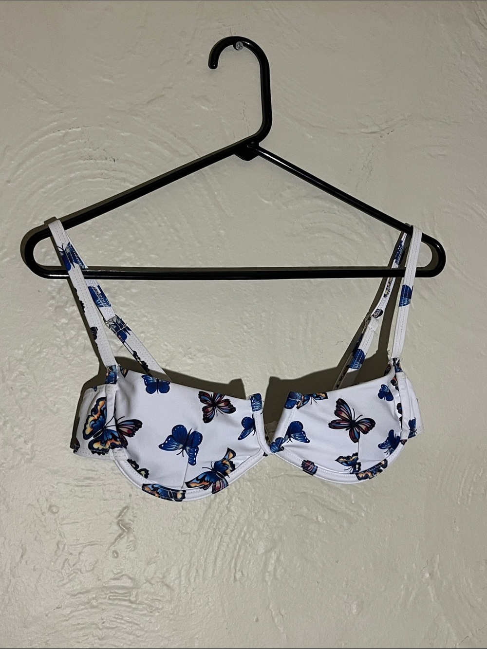 SHEIN White Butterfly Print Underwire Bikini Top